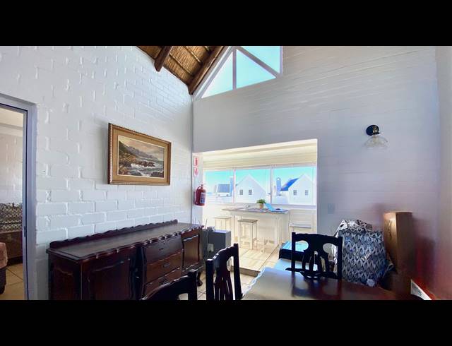 2 BEDROOM APARTMENT FOR SALE IN DWARSKERSBOS